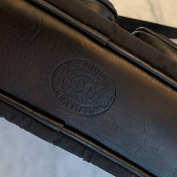 Roots black nylon & leather laptop|brief case with cross body padded strap - Picture 14 of 14